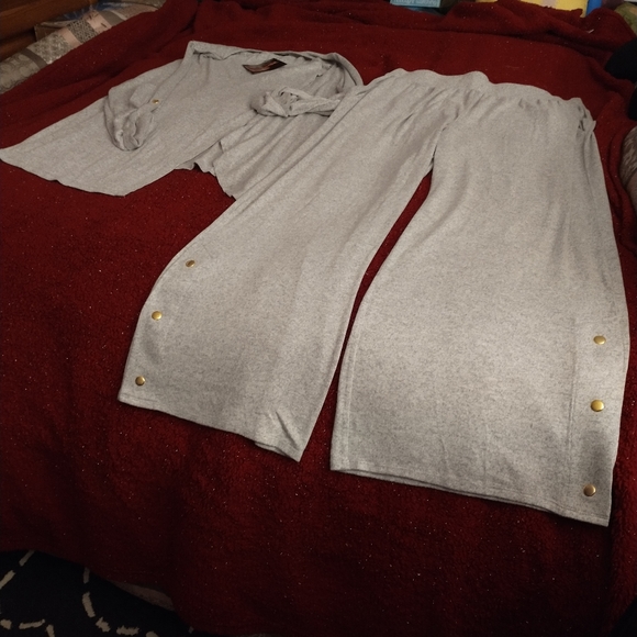 DeSigner Casual Free Flowing Pants Set w/Cardigan - Picture 5 of 6